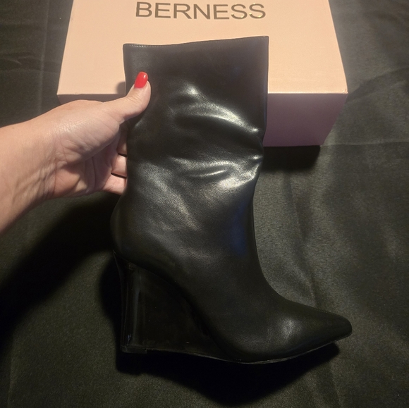 Swank a posh Black boots - Picture 2 of 6